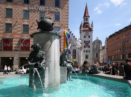 muenchen_marienplatz_fischbrunnen.jpg